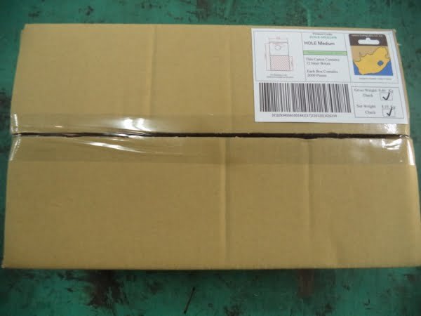 HOLE MEDIUM - OUTER CARTON